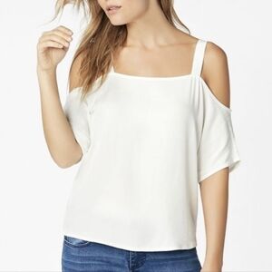 👚 Short Sleeve Cold Shoulder White Top
